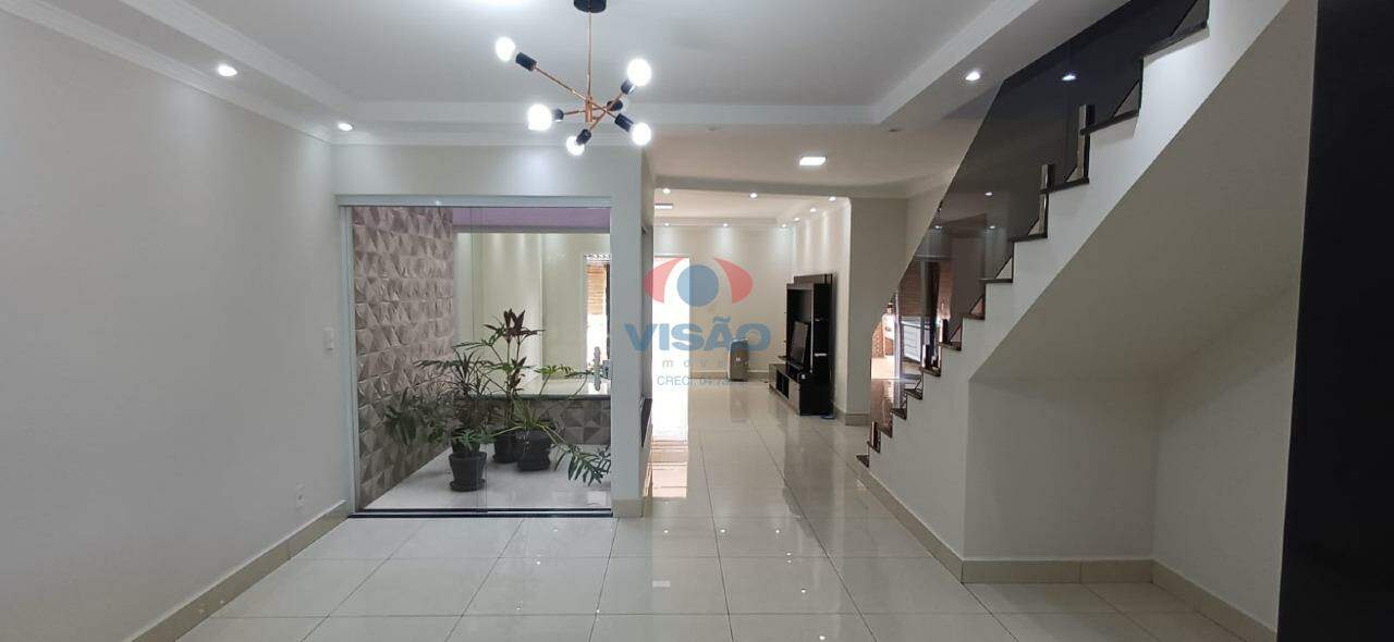 Casa - Sobrado à venda no Residencial Monte Verde: 