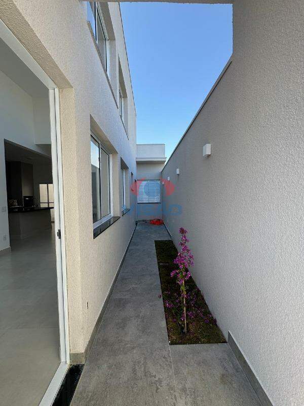 Casa à venda no Jardim dos Ipes: