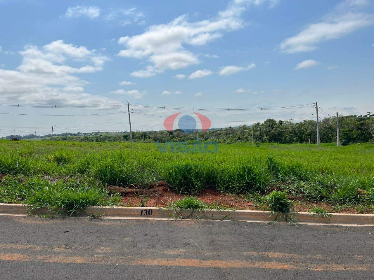 Terreno à venda no Jardim dos Ipes: 