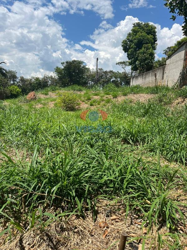Terreno à venda no Parque Residencial Indaia: 