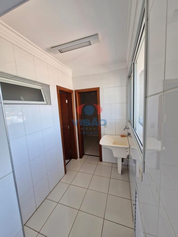 Apartamento à venda no Bairro Pau Preto: 