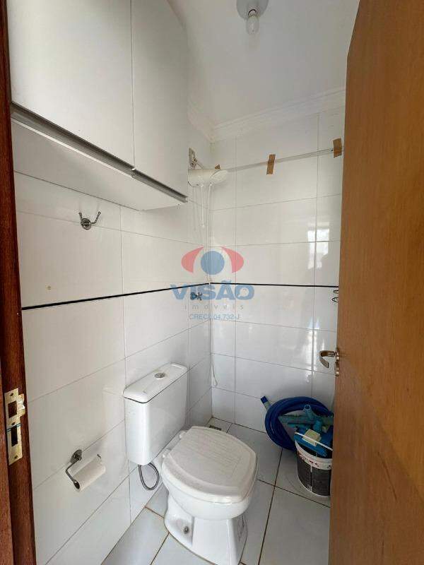 Casa em condomínio para aluguel no Jardim Residencial Alto de Itaici: 