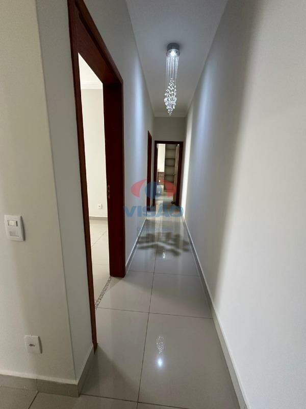Casa em condomínio para aluguel no Jardim Residencial Alto de Itaici: 
