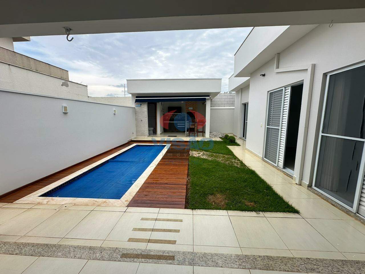 Casa em condomínio para aluguel no Jardim Residencial Alto de Itaici: 