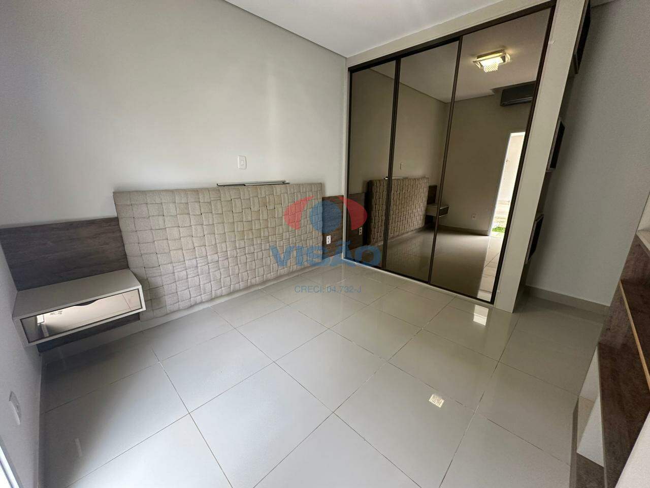 Casa em condomínio para aluguel no Jardim Residencial Alto de Itaici: 