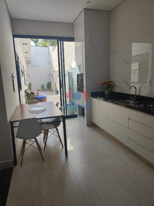 Casa em condomínio à venda no Jardim Bréscia:
