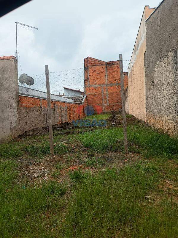 Terreno à venda no Residencial Parque Laguna: 