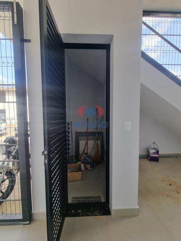Sala para aluguel no Jardim Colonial: