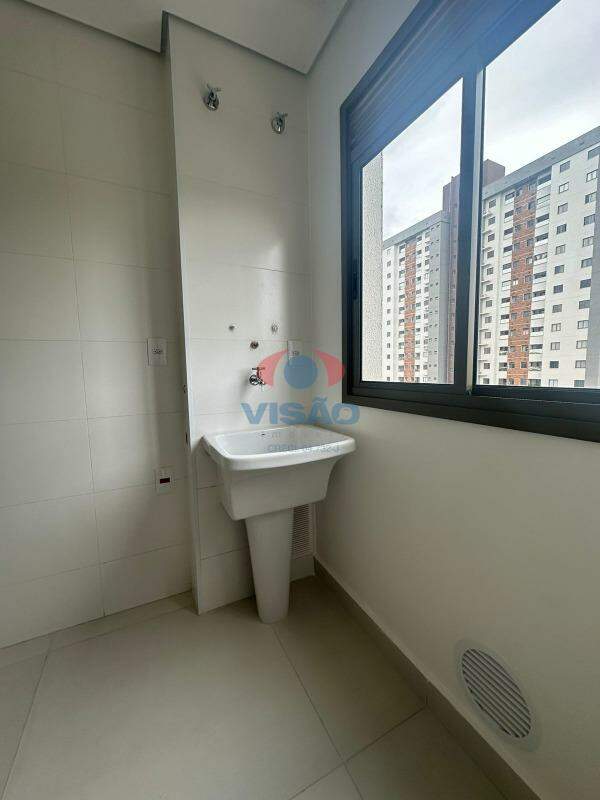 Apartamento para aluguel no Jardim Santiago: 