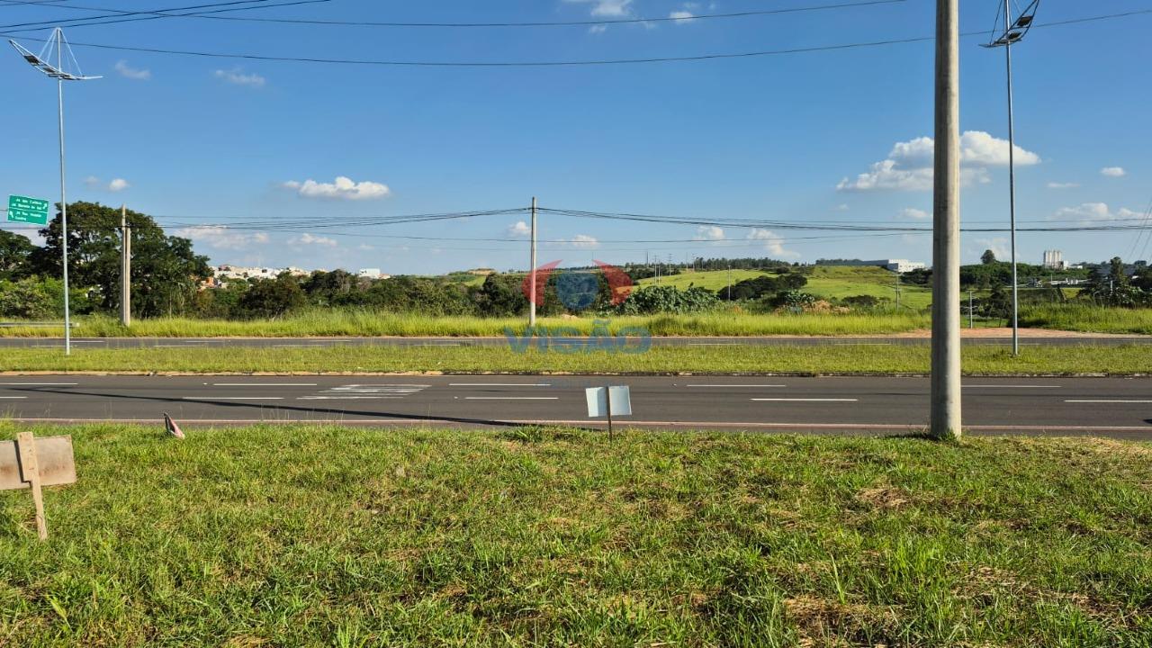 Terreno à venda no Jardim Bom Sucesso: 