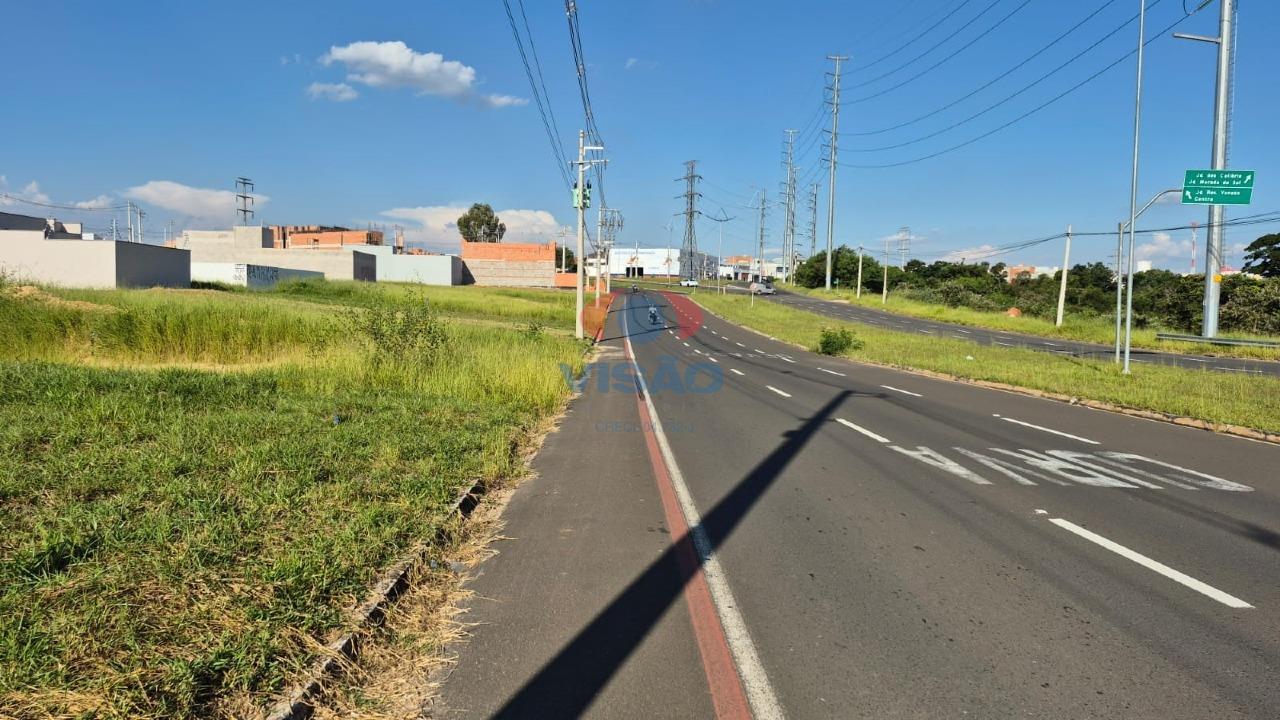 Terreno à venda no Jardim Bom Sucesso: 