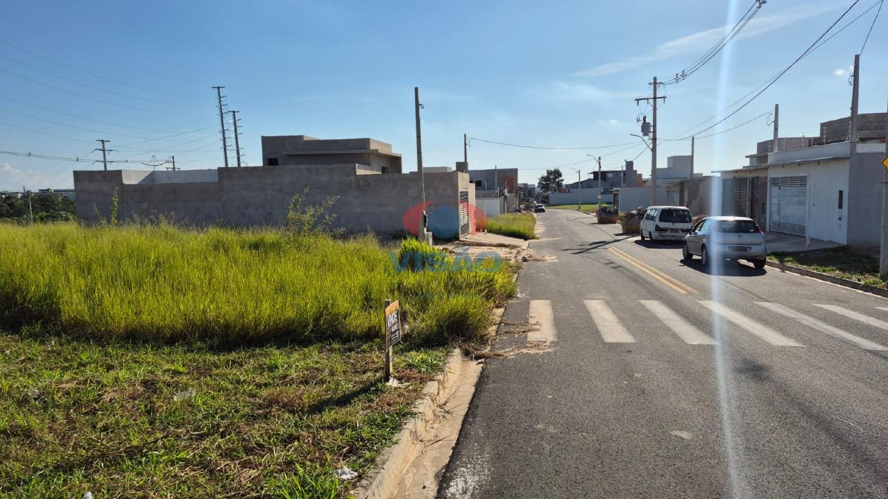 Terreno à venda no Jardim Bom Sucesso: 