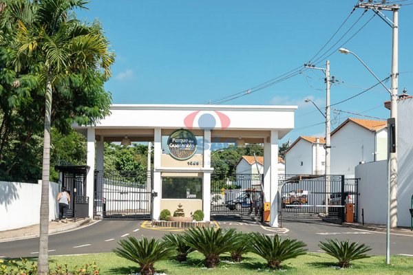Casa em condomínio à venda no Chácara Belvedere: 