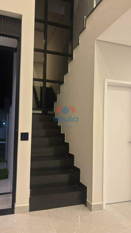 Casa em condomínio à venda no Jardim Park Real: 
