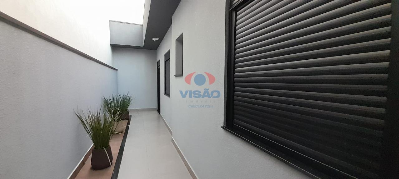 Casa em condomínio à venda no Jardim Mantova: CORREDOR PARA JANELAS DOS QUARTOS