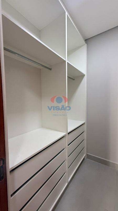 Casa em condomínio à venda no Jardim Mantova: CLOSET SUÍTE