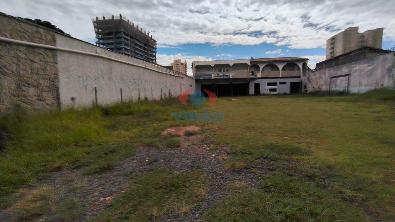 Terreno à venda no Centro: 