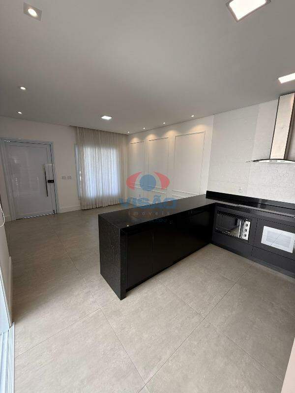 Casa em condomínio à venda no Jardins do Império: