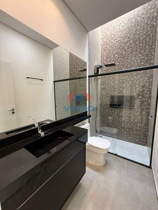 Casa em condomínio à venda no Jardins do Império: