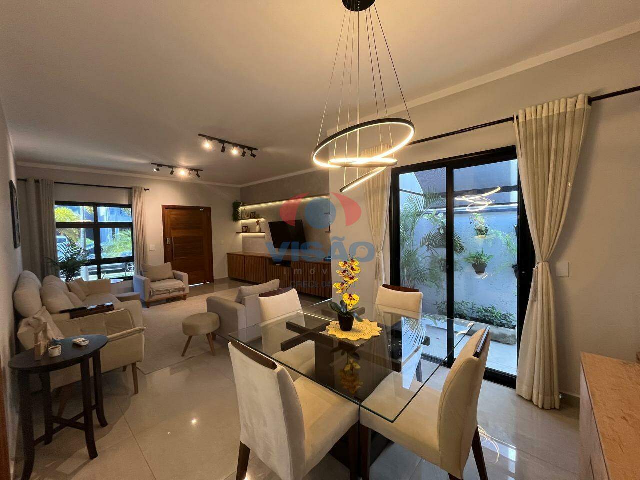 Casa em condomínio à venda no Jardim Residencial Viena: