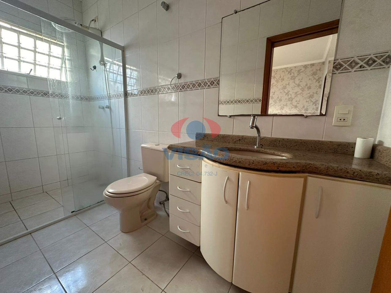 Casa em condomínio para aluguel no Portal das Acácias: 