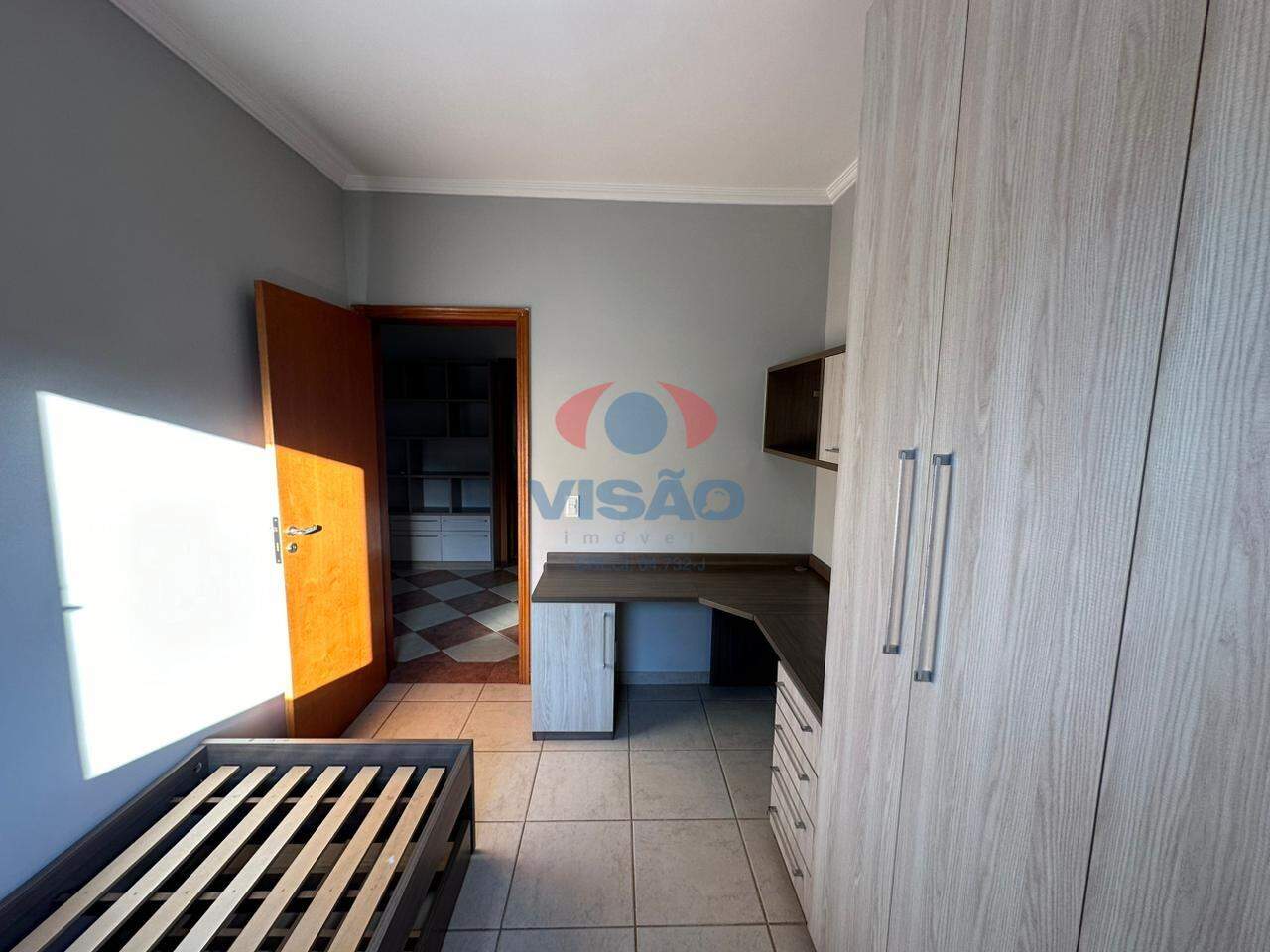 Casa em condomínio para aluguel no Portal das Acácias: 