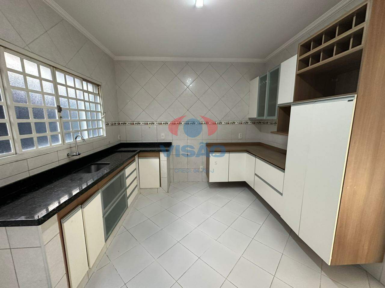 Casa em condomínio para aluguel no Portal das Acácias: 