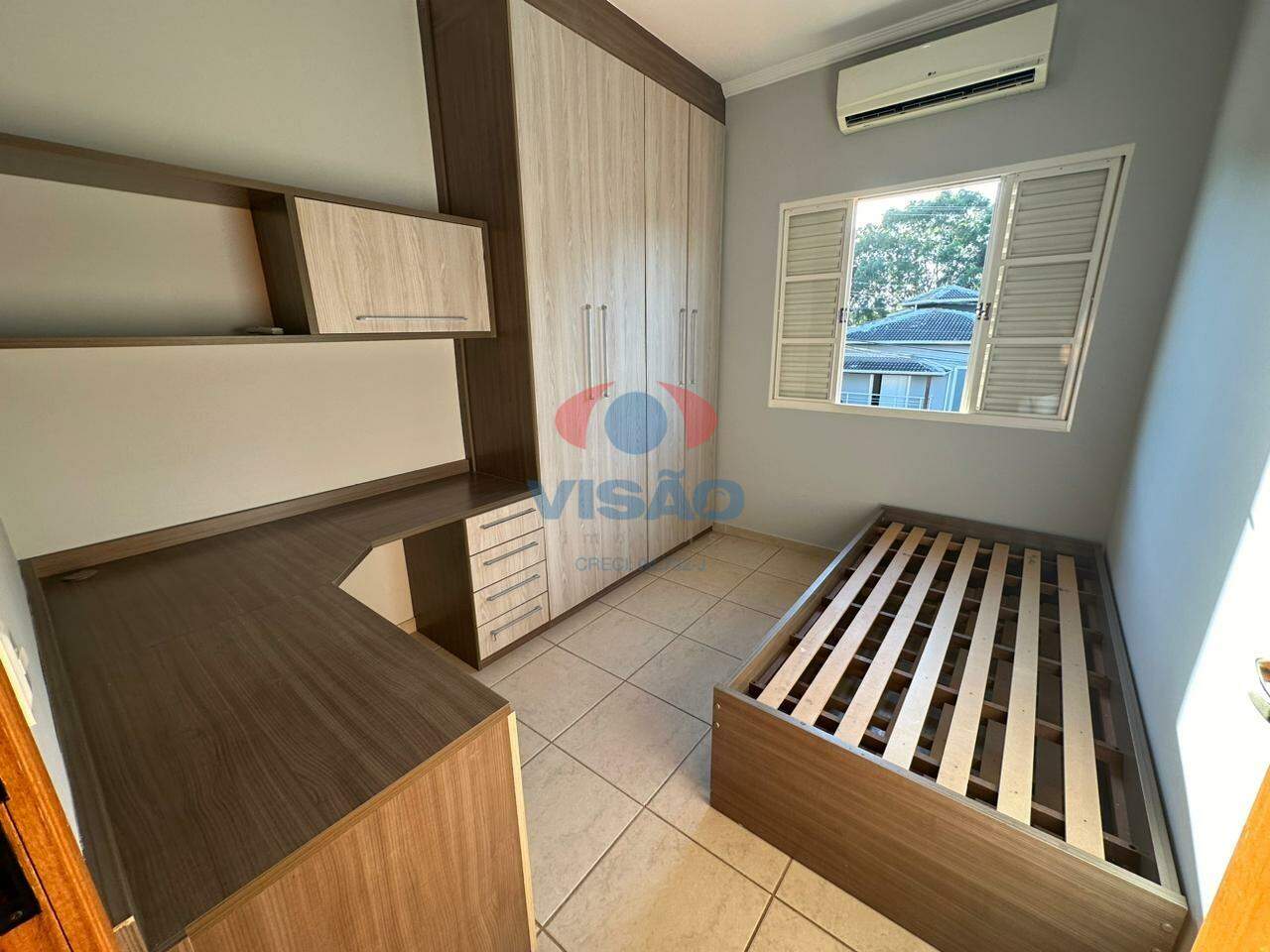 Casa em condomínio para aluguel no Portal das Acácias: 