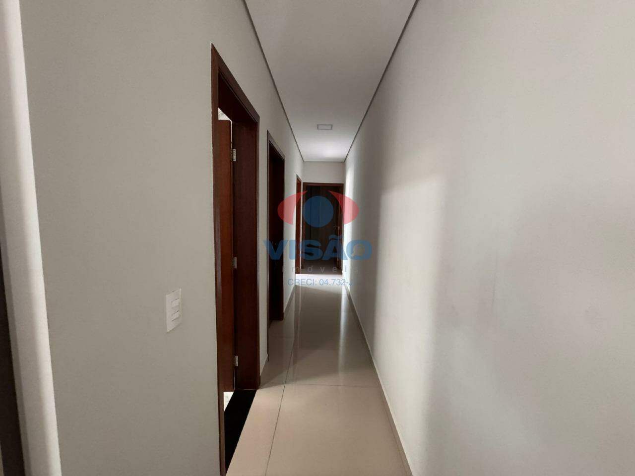 Casa em condomínio à venda no Jardins do Império: 