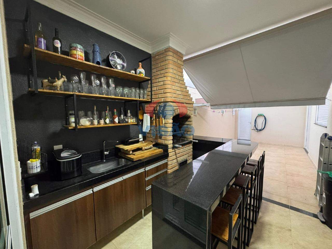 Casa em condomínio à venda no Jardins do Império: 