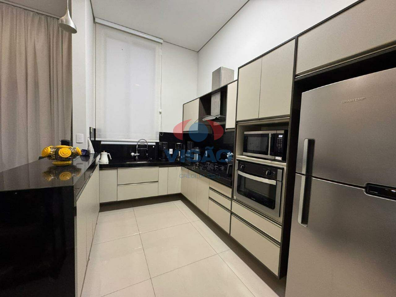 Casa em condomínio à venda no Jardins do Império: 
