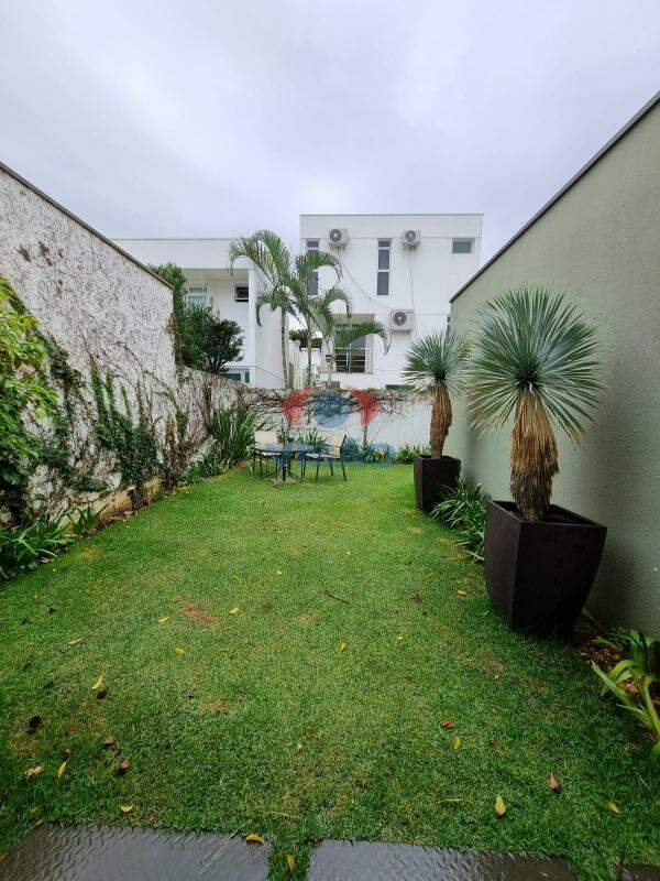 Casa em condomínio à venda no Vila Aurora: 