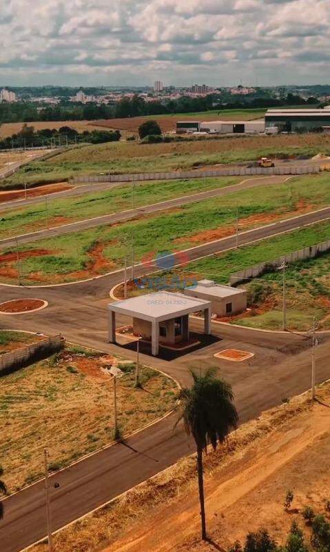 Terreno em condomínio à venda no Jardim Paviotti: 
