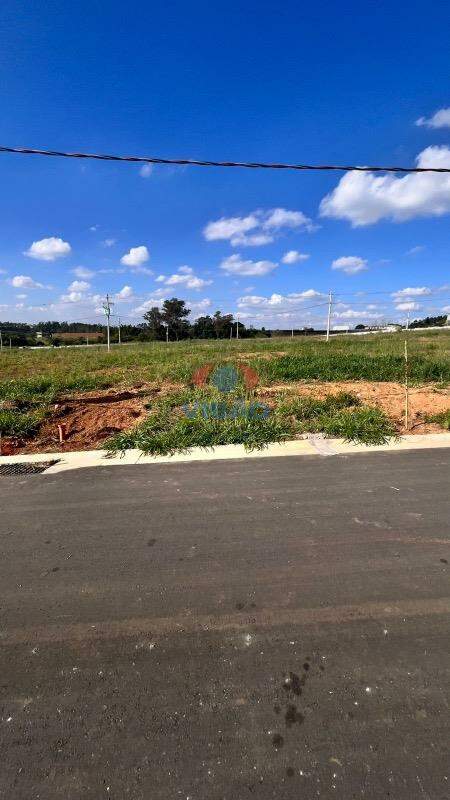 Terreno em condomínio à venda no Jardim Paviotti: 