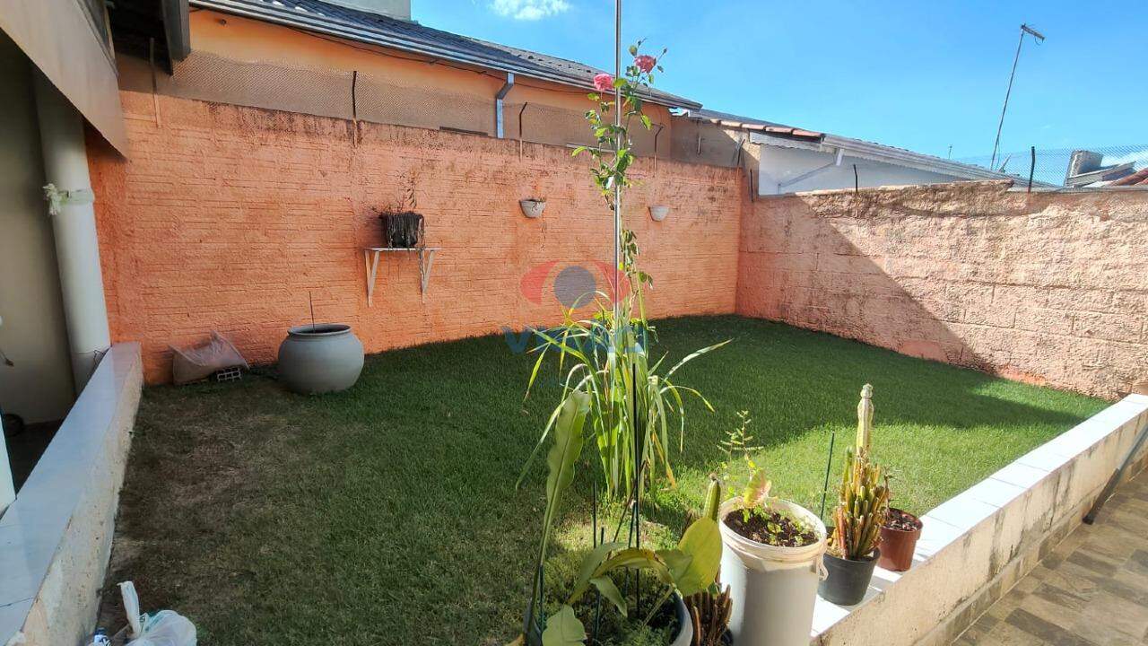 Casa à venda no Jardim do Sol: 