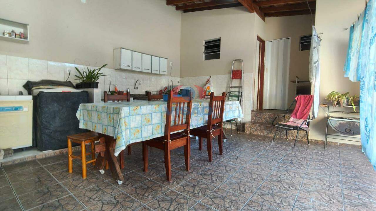 Casa à venda no Jardim do Sol: 