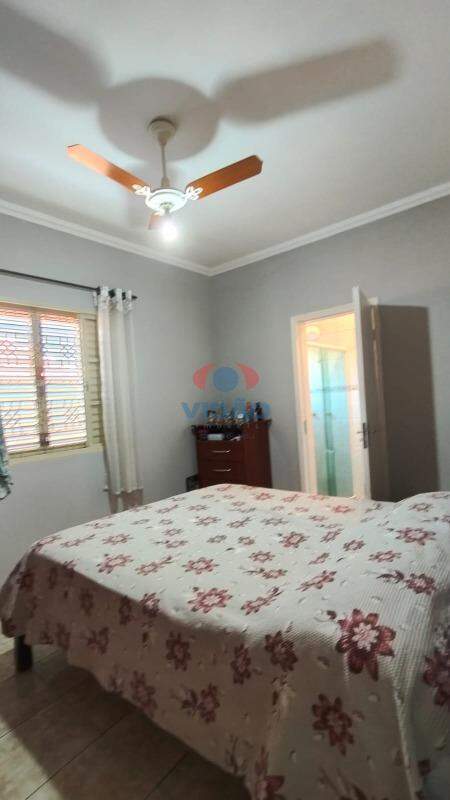 Casa à venda no Jardim do Sol: 