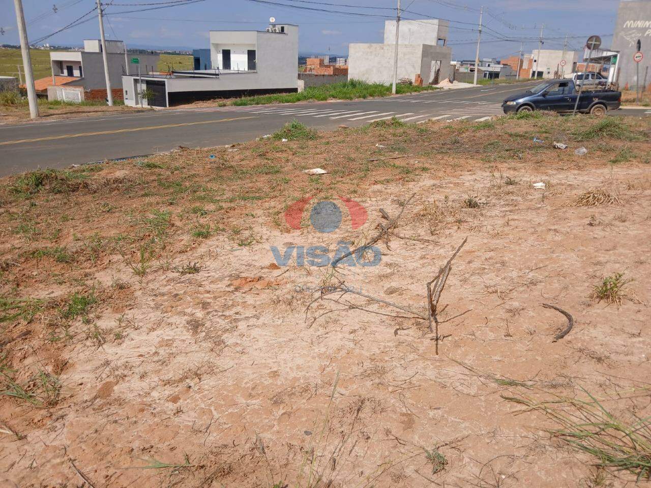 Terreno à venda no Parque Barnabé: 