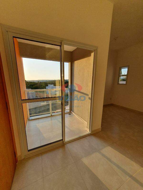 Apartamento à venda no Jardim Barcelona: 