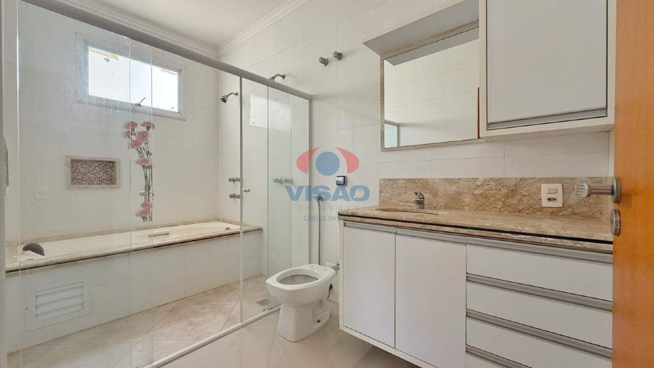 Casa em condomínio para aluguel no Jardim Portal de Itaici: 