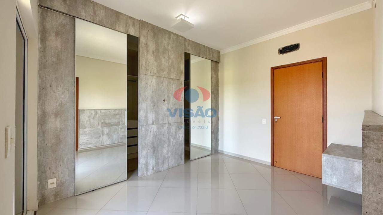 Casa em condomínio para aluguel no Jardim Portal de Itaici: 
