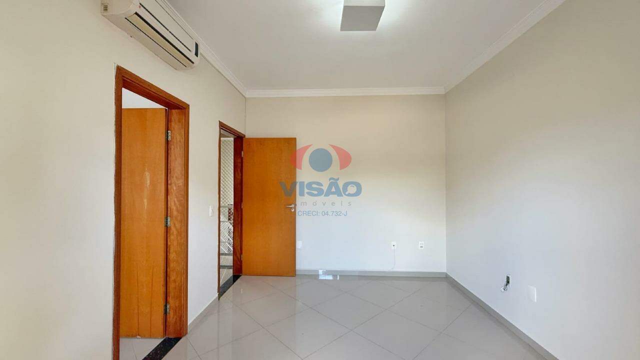 Casa em condomínio para aluguel no Jardim Portal de Itaici: 