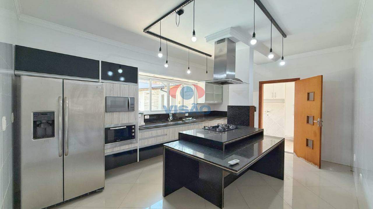 Casa em condomínio para aluguel no Jardim Portal de Itaici: 