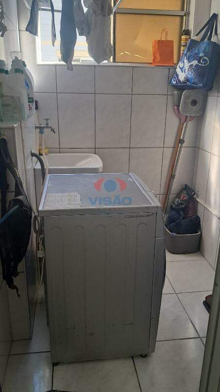 Apartamento à venda no Parque Residencial Indaia: