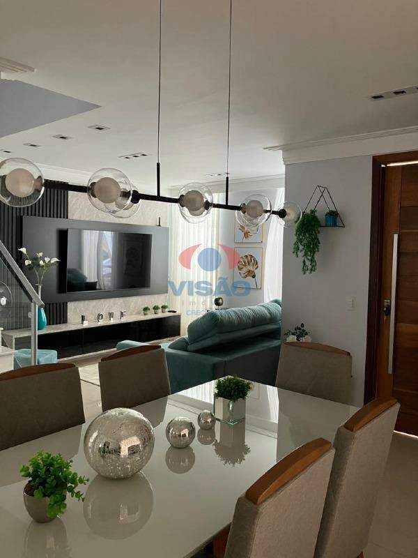 Casa em condomínio à venda no Vila Suíça: