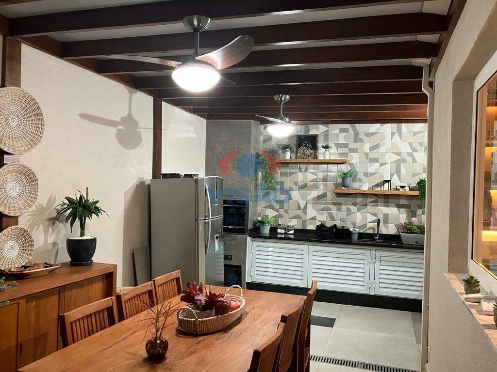Casa em condomínio à venda no Vila Suíça: