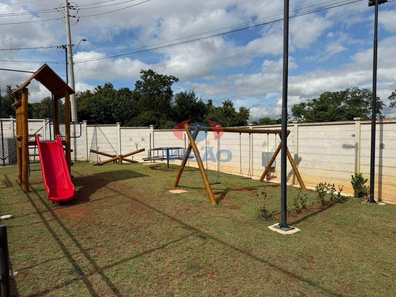 Apartamento para aluguel no Parque Residencial Sabiás: 