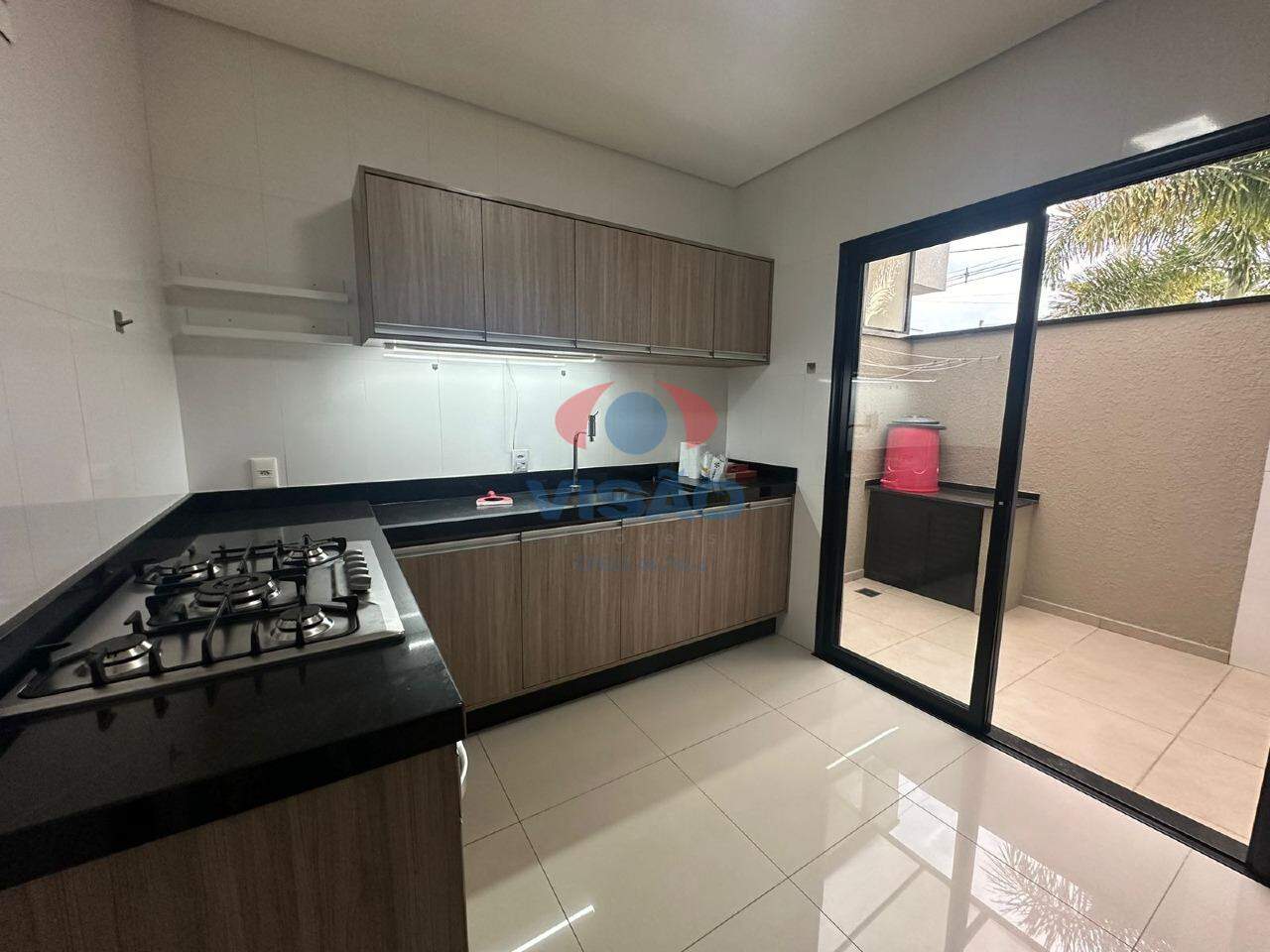 Casa em condomínio para aluguel no Jardim Bréscia: