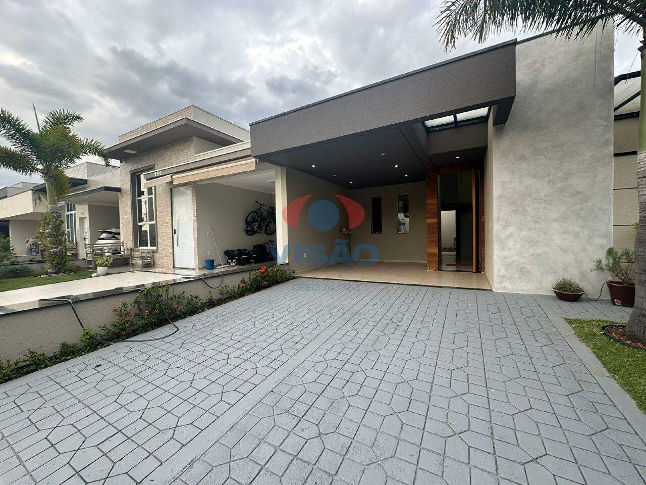 Casa em condomínio para aluguel no Jardim Bréscia: