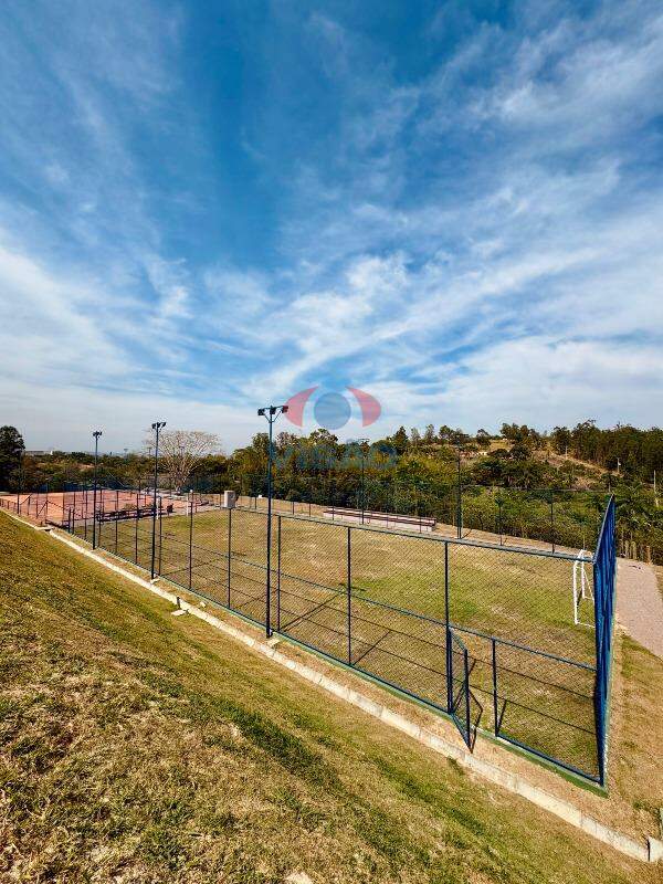 Terreno em condomínio à venda no Jardim Casablanca: